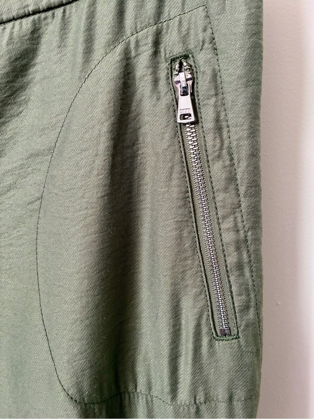 DKNY Cargo Utility Pants with Zip Pockets - Picture 9 of 10